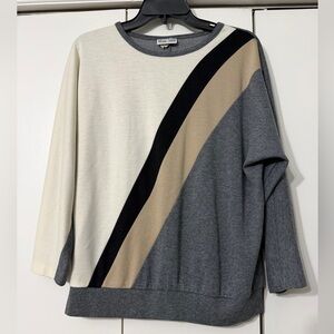 The Season Ticket Sweatshirt Blouse Gray Colorblock